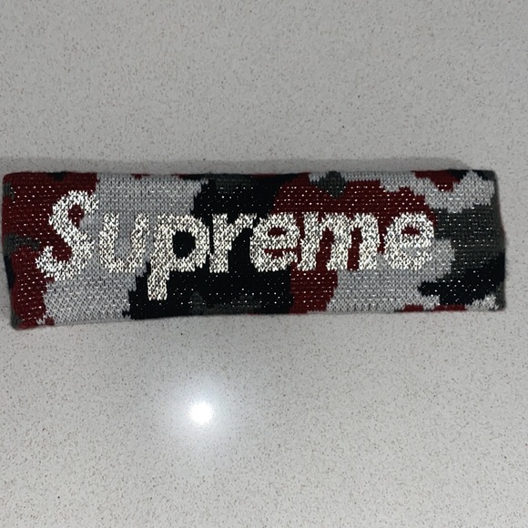 Supreme New Era Reflective Logo Headband(FW-17) Red-Camo - Picture 3 of 8